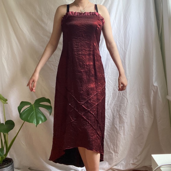 red 90’s high low evening dress - Picture 3 of 4